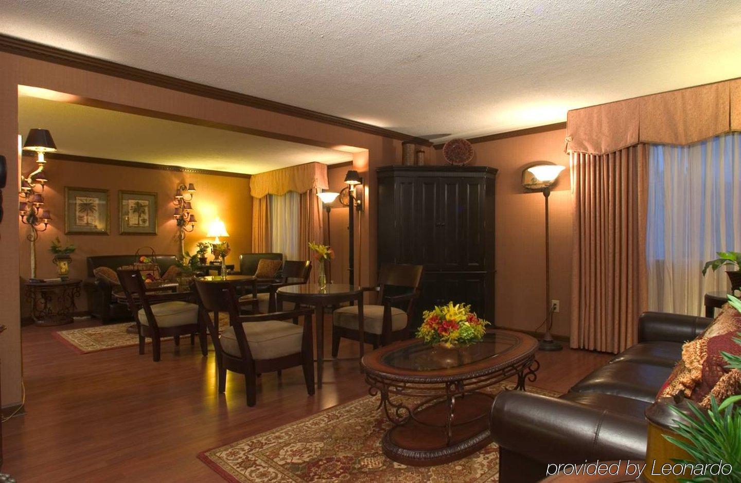 The Kensington Hotel Ann Arbor Restoran foto