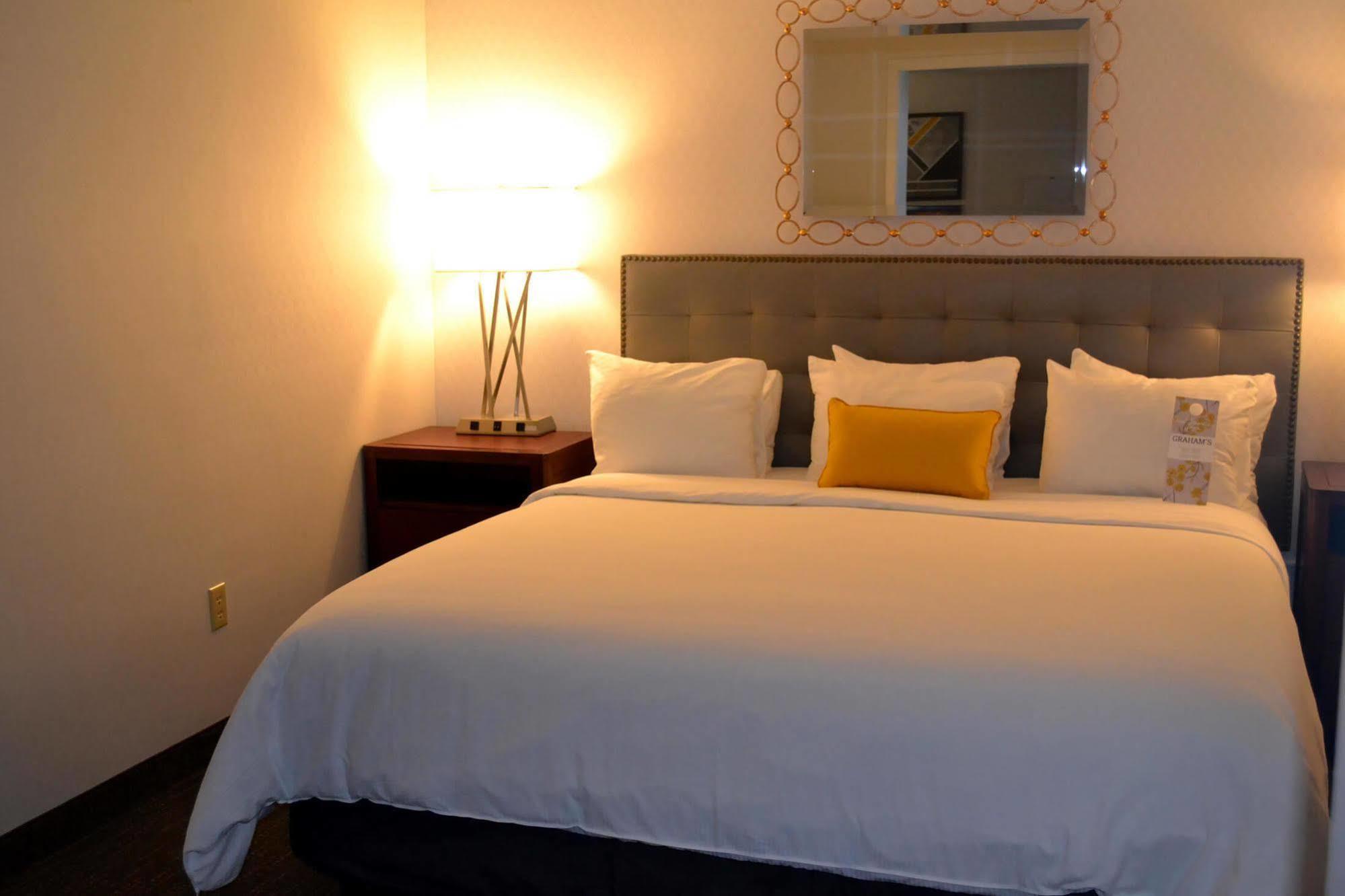 The Kensington Hotel Ann Arbor Bagian luar foto