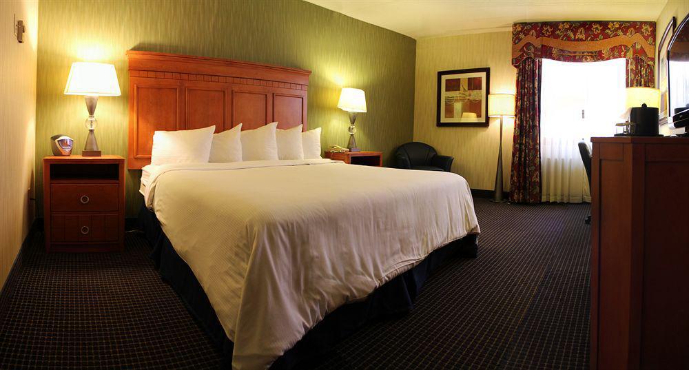 The Kensington Hotel Ann Arbor Bagian luar foto